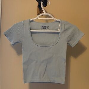 Harlow blue ribbed cropped tee
